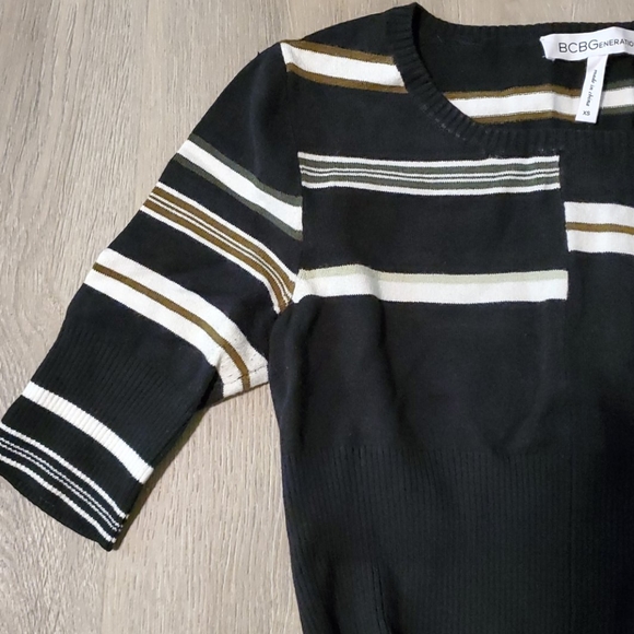 BCBGeneration Striped Cropped Sweater Top, XS - Picture 3 of 4